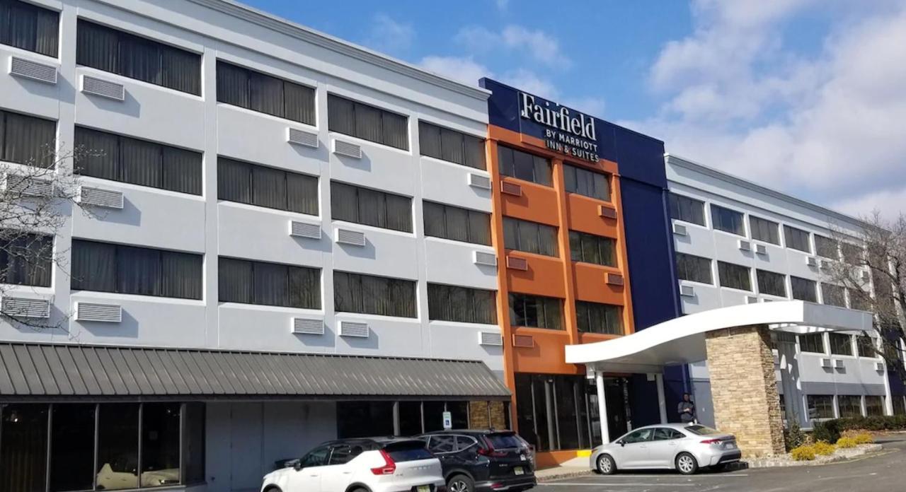 Hotel Fairfield & 3*